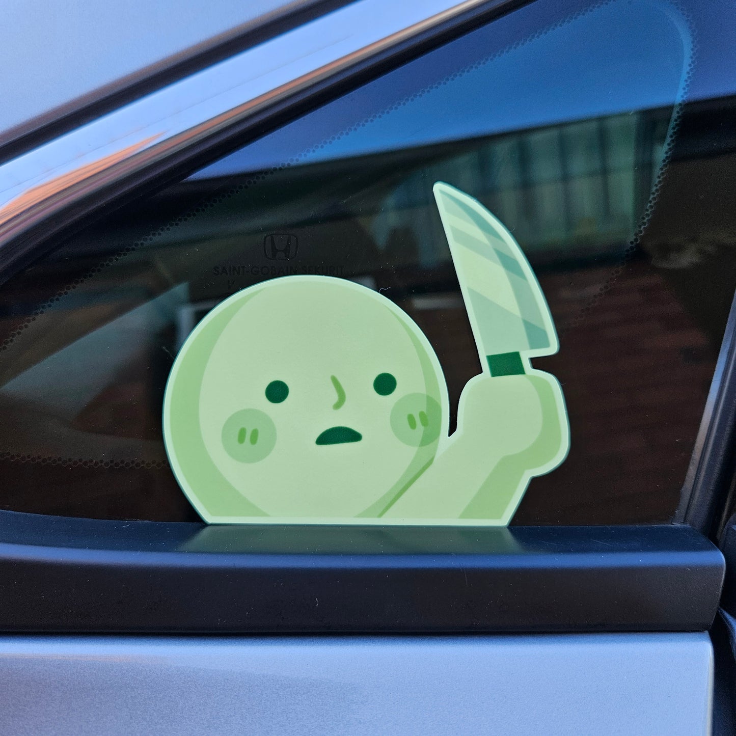 Knifeski Peeker