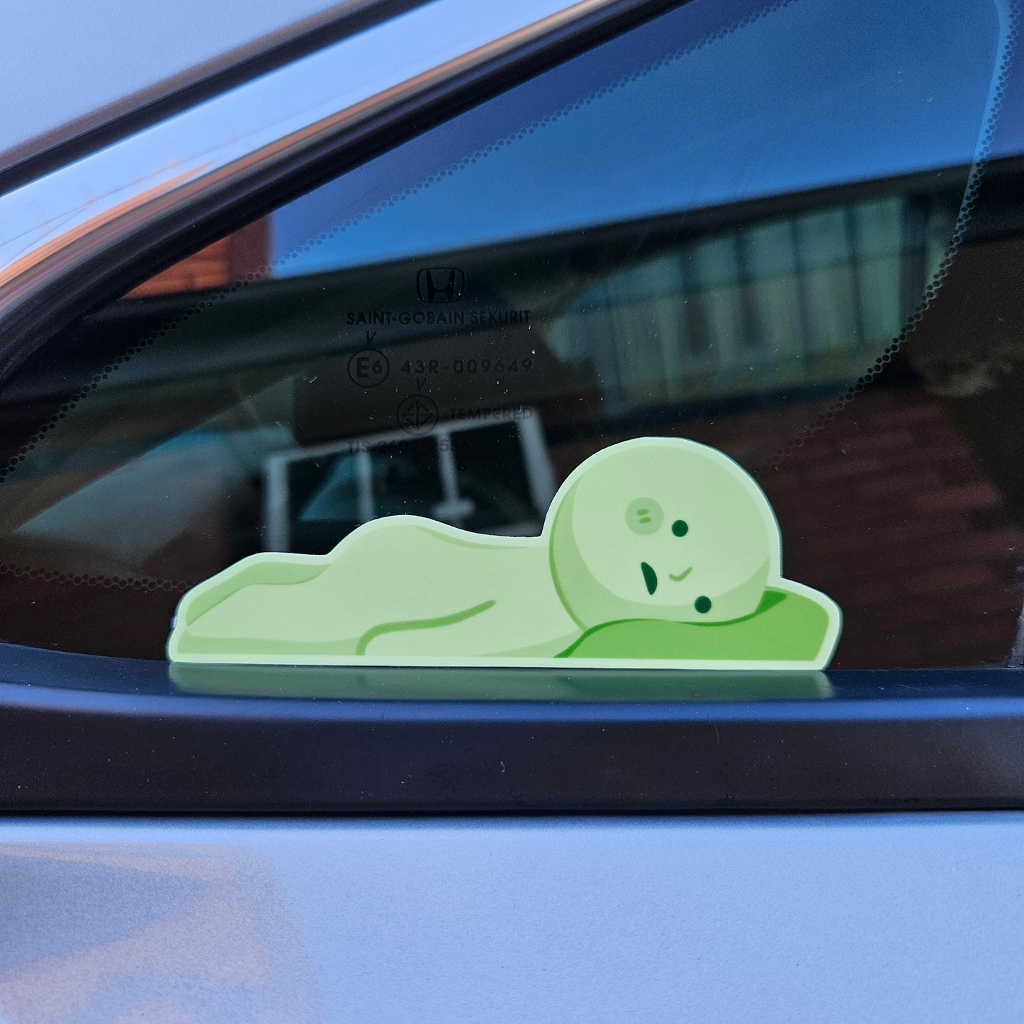Sleepski Peeker