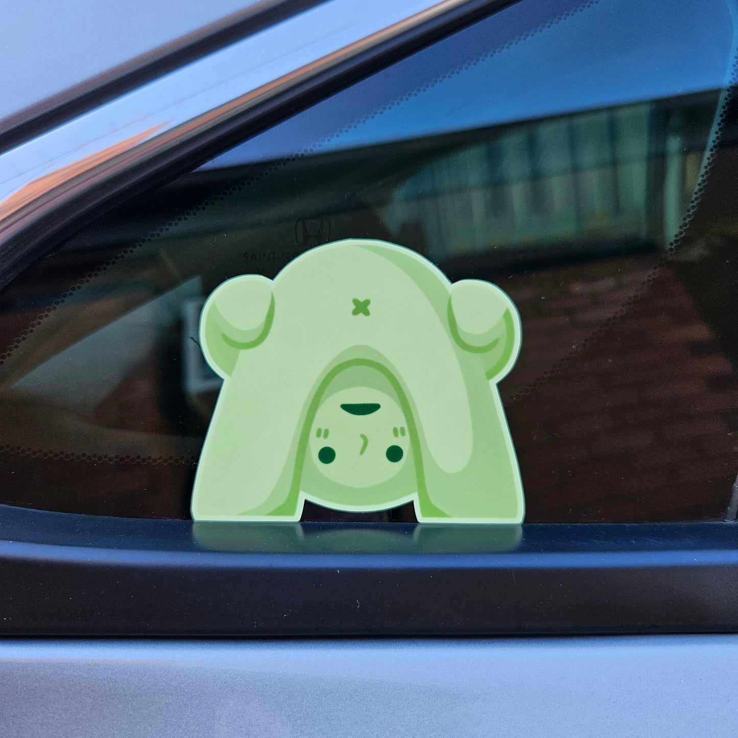 Gyattski Peeker