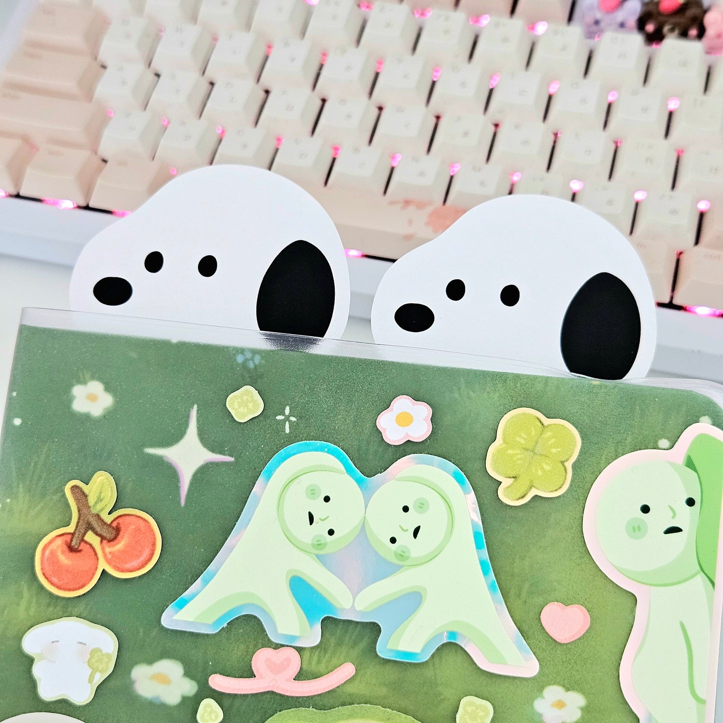 Snoopy Berry Bookmark